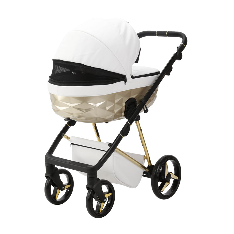 Carucior 3 in 1 Quantum Adamex Deluxe Pure White Star 104 cu scoica testata ADAC