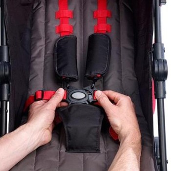SUMMER INFANT-32086 CARUCIOR SPORT UME LITE BLACK/ RED 